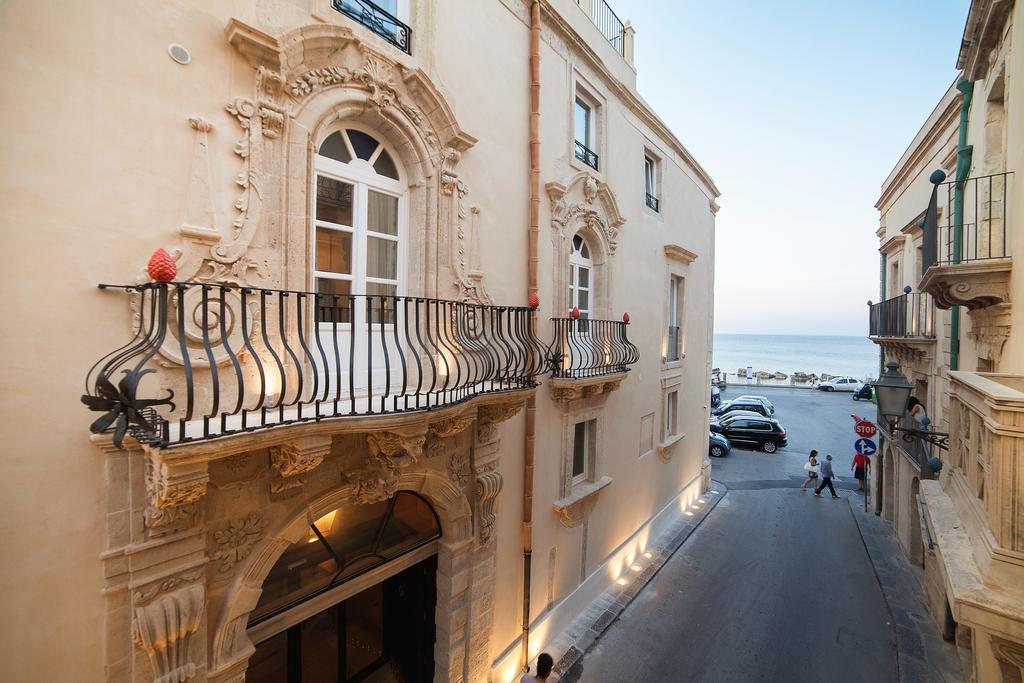 Algila Ortigia Charme Hotel Syracuse Buitenkant foto